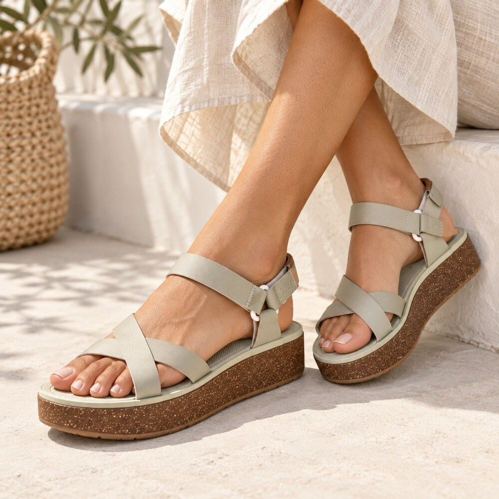 Teva Madera Wedge Sandals Size 9.5 Sage Green Leather Boho Platform Festival